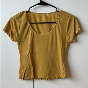 Pacsun cropped yellow t-shirt
